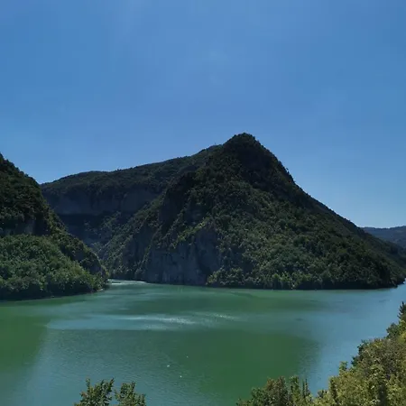 Kamp Vodeni Ciro *